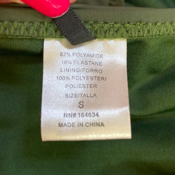 Fashion Nova olive green Brazilian swim bottoms, high waisted and ruched sides - Picture 5 of 6